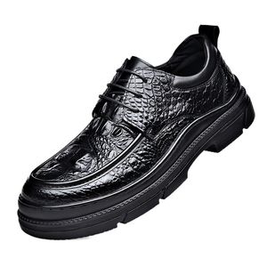 Crocodile Mönstrade läderskor Herrens mjuka läder Big Toe Wide Foot Business Dress Men's Shoes New British Style Thick Soled Casual Shoes