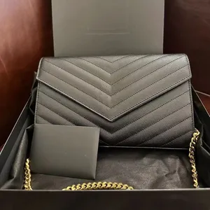 luksurys Wysokiej jakości designerka torba mini luksusowe torebki crossbody torba kobieta torebka torebka torebki ramię różowe torby na workach krzyżowych designerskie portfele torby dhgate