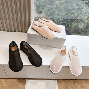 نمط بسيط The Row Row Mesh Laiders Flat Sandal Slip على أحذية مسطحة غير رسمية أحذية العطلة ذات الأحذية المصنع أحذية المصنع مع صندوق