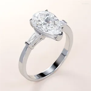 Cluster Rings 18K White Gold 2.0CT Pear Ice Cut Trapezium 3 Stones Engagement Ring Au750 Solitaire Wedding Sharp Women Anniversary