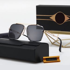 Designer Adumbral Solglasögon Fashion Summer Glasses Screened Eyes Design för Man Woman Full Frame 7 Färger Valfri toppkvalitet 241K
