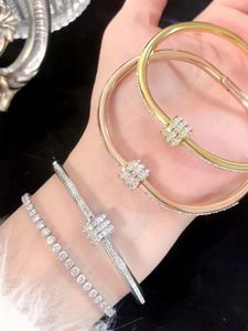 new fashion 18K gold silver bangle bracelets for girls women daughter mom luxury Fashion unisex jewelry designer Women jewlery party gifts Wedding cool