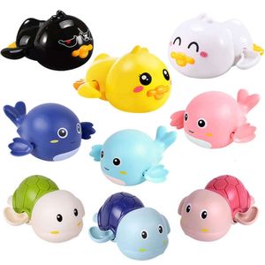Summer Bath Cute Animal Swimming Bathing Ducks Whale Floating Wind Up Clockwork Water Shower Toys for Baby 0 24 Months L2405