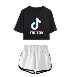 Tik Tok Two Piece Set New Summer Kpops 여성 반바지 및 사랑스러운 Tshirts 의류 Harajuku Print J1904294950408