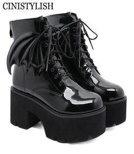 Goth Buty na kostki wysokie obcasy Patent skórzane buty damskie na platformie Demonia buty punkowe gotyckie seksowne modele Angel Wing Nowy moda 8608196