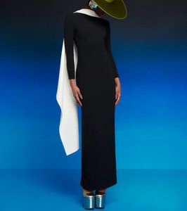 スリット/リボンシース付きエレガントな長い黒クレープイブニングドレス