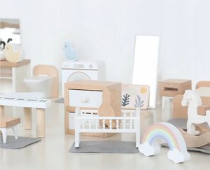 Mini möbler docka hus dekoration set diy trä tillbehör inklusive vardagsrum matsal sovrum kök och baby rum leksaker 240516