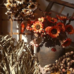 装飾的な花5ヘッドレトロヒマワリ秋の秋の色人工花の結婚式の家の装飾シングルサン