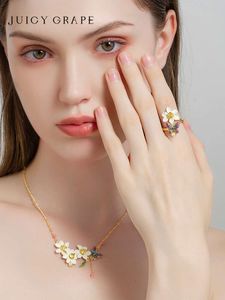 Juicy Traubenmarke Designer Damen Silberringe Bunte Schmetterling Narzissus mit weiblicher Menge Design Light Index Finger Ring Öffnen Luxus hochwertiger Schmuck