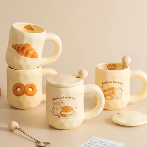 1pc Keramik -Becher mit Löffel und Deckel niedliche Kaffee Milch Tasse Cartoon Dampfmikrowellenküchenwaren Geschenk für Mädchen 240529