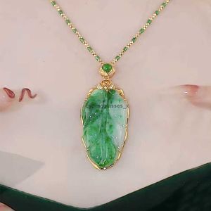 2024Golden Branches Jade Leaves Floating Flowers and Pendant Necklace Fashionable Stylish Personalized Versatile Accessories 1Q0HN