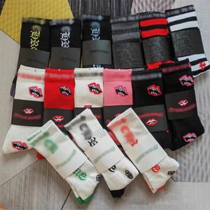 Luxury Men Women Socks Designer Strumpa Classic Letter Bekväm andningsbar bomull Högkvalitativ mode 15 slags färgfrihet att välja