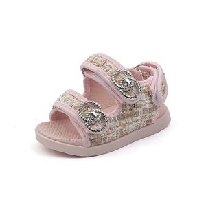 Детские милые сандалии маленькая принцесса мода летние ботинки девочки дышащие двойные крючки обувь детские сандалии детские сандалии 240528