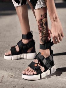 Moda Summen Sandals Buty Buty palców platforma plażowa buty Rzym Black Grey Canvas Drop Ship CX200616411493