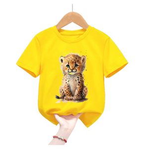 T-shirts kawaii lilla tiger djurtryck t-shirt för flickor/pojkar roliga barn kläder sommar mode toppar tee rosa/gul skjorta femme d240529