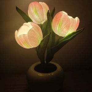 Table Lamps Led Tulip Flowerpot Lamp Pink Room Decor Simulation Ceramic Atmosphere Night Light Home Decorative OrnamentsTable 2659