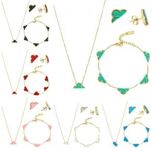 Nie verblassen Schmucksets Anhänger Mode -Ohrring -Armband Halskette vier Blattklee Lucky Set Hochzeit Frauen Brautschmucksets