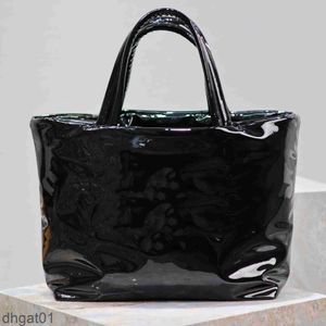 Neueste 2024 10A schwarze Lackleder -Leder -Tasche Luxusdesignerin große Kapazität Frauen Männer Einkaufen Messenger Handtasche Spiegel Cowide Top -Quality -Umhängetasche