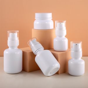 Empty Refillable Plastic Pump Bottle 40ml 60ml 100ml 120ml pet white serum bottles with pump cosmetic cream Jars Pot Container For Makeup Foundations Skin Care