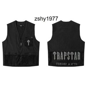 297Autumn and Winter American Trapstar Letter Embroidered Zipper Windbreaker Mens and Womens Casual Vest Coat Trendy757