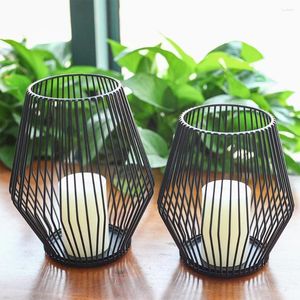 Candle Holders Iron Holder Creative Metal Wire Tea Light Wedding Decoration Dinner Desk Table Lamp Candlelight Simple Generous