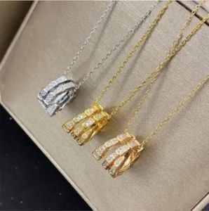 Designer Snake Shape Diamond Necklace Classic Necklace Pendant Women Necklace Men 18K Gold Letter Pendant Luxury Fanshion Jewelry Colorfast Hypoallergenic F138