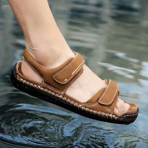 Mężczyzny oryginalne swobodne sandały letnie buty skórzane na świeżym powietrzu na plażę rzymski duży rozmiar 692 CAU 754 AL Sandal Shoe