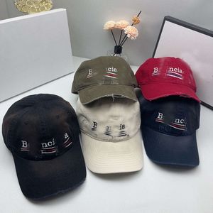 Desginer balencigaa the Correct Version of b Familys Torn Baseball Cap with Soft Top High-quality Paris Duckbill Cap Couples Same Internet Red Sunscreen Cap