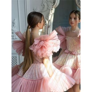 Tiulle cekins dziewczyny impreza sukienka z ramiącej puff rękawy konkurs kwiat gowns nad kolanami maluch maluch vestidos de szatę l2405