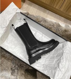 European Fashion Women Martin Boots äkta läderhalvstövlar Hög topp Punk Rock Shoes Platform 55 cm Höjd Höjd Höjd Höjd Höjd Ökade9779269
