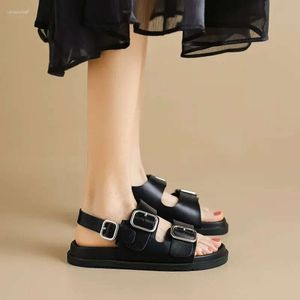 Skor gladiator ytterkläder kvinnors sommar sandaler damer avslappnade lägenheter stilig metall design plat 9ef