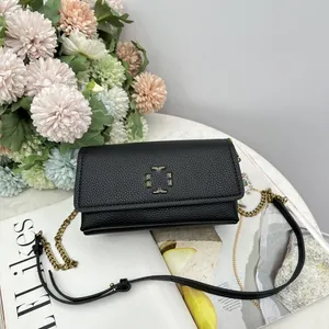 Kvinnors axelväska designer högkvalitativ verklig läder crossbody väska guldkedja hårdvara plånbok fashionabla och populära handväska