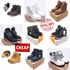 high quality Designer Martin Boots Cowboy Yellow Blue Black Pink Hiking Water Booties Men Women Winter Shoes Platform Heels Ankle Boot Timbers