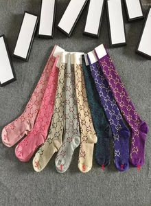 1 Coppiasbox Women Stockings G Letter Jacquard Golden Silk Knitting Ladies Calzini Hight di qualità calze 15 Colori con regali Box5664633
