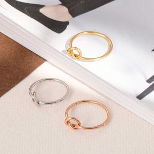 Design Classic Charm Celinly Ringe für Paare Knoten Liebesring Frauen und einfache Mode 1FB1