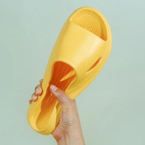 Hausschuhe dicke Sandalen Neue Farbflip Flops hochwertige Hausschuhe Frauen Beach Sandalen rutschen andere 15