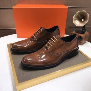 26 스타일 디자이너 남성 통기성 밝은 웨딩 사업 공식 신발 캐주얼 포인트 발가락 트렌드 영국 레이스 특허 패션 고급스러운 남성 드레스 신발 크기 38-46