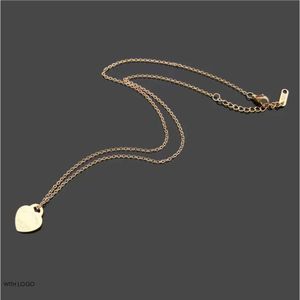 Hjärtmodedesigner Guldhalsband Rose Gold Valentine Day Gift Jewelry Withbox Fas