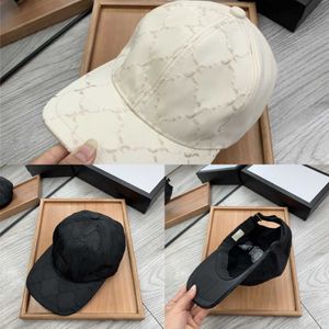 2021 broderi designer hink hattar för män kvinnor monterade hattar wihte och svart mode casual designer sol hattar caps5776 295k