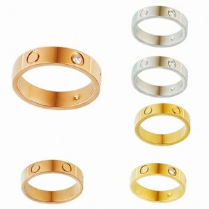 Fashion Love Ring inossidabile coppia classica di lusso Coppia unisex Designer Cuff in acciaio Gold Fade Fade un chiodo in argento Crystaldswe#