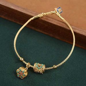Bracelets de charme antigo artesanato de ouro incrustado lótus turquesa com temperamento de pulseira ajustável Retro Palácio Jóias Antigas de Senhoras