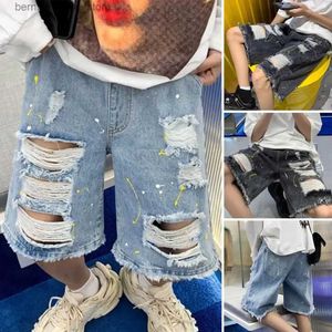Shorts maschile 2024 hip hop shorts strappato in jeans streetwear uomini vintage distrutto buco jeans pantaloni alla moda estate pantaloncini sciolti neri q240529