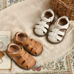 Sandalen Sandalen Unishuni Baby Girls Sandalen Prinzessin in der Nähe von Summer Beach Flats Kinder nicht ruhig