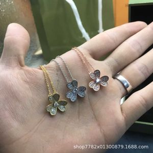 Classic Elegant Design Vanly Necklace for lovers High clover necklace couples fashionable personalized women luxury 1I3D