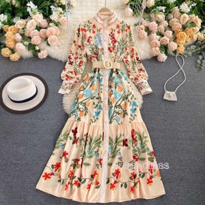 Court style dress with waist closing bandage round neck Long Sleeve Ruffle western style fairy A-line skirt