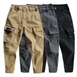 Стильные мужские брюки комфортные мужчины спортивные штаны Slim Fit Solid Multi Pockets Men Fitness Pants Кнопка Fly 240521