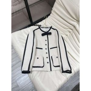 coat 2023 Autumn Bow Color Contrast Trim Tweed Jacket White Black Long Sleeve Round Neck Double Pockets Single-breasted Jackets Coat