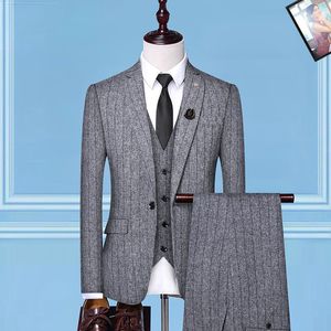 Projektant Blazer Man Suit Juciki Blazer Płaszcze dla mężczyzn stylist list haft haftowe długie rękawowe przyjęcie ślubne Blazery#er12