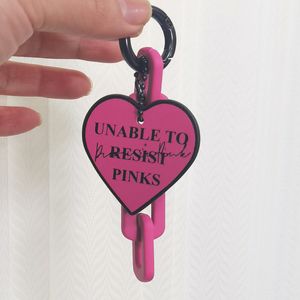 Fashion Hot Pink Heart Car Keychains Girls Presents Car Keyring Chains Leather Black Pink Bag Charm för Lover Ladies