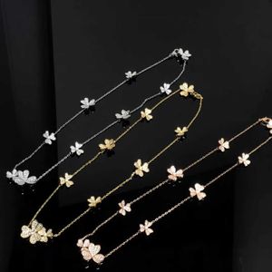 Klasyczny elegancki design vanly naszyjnik dla miłośników koniczyny pełny diament Nowy nrpm różowego złota